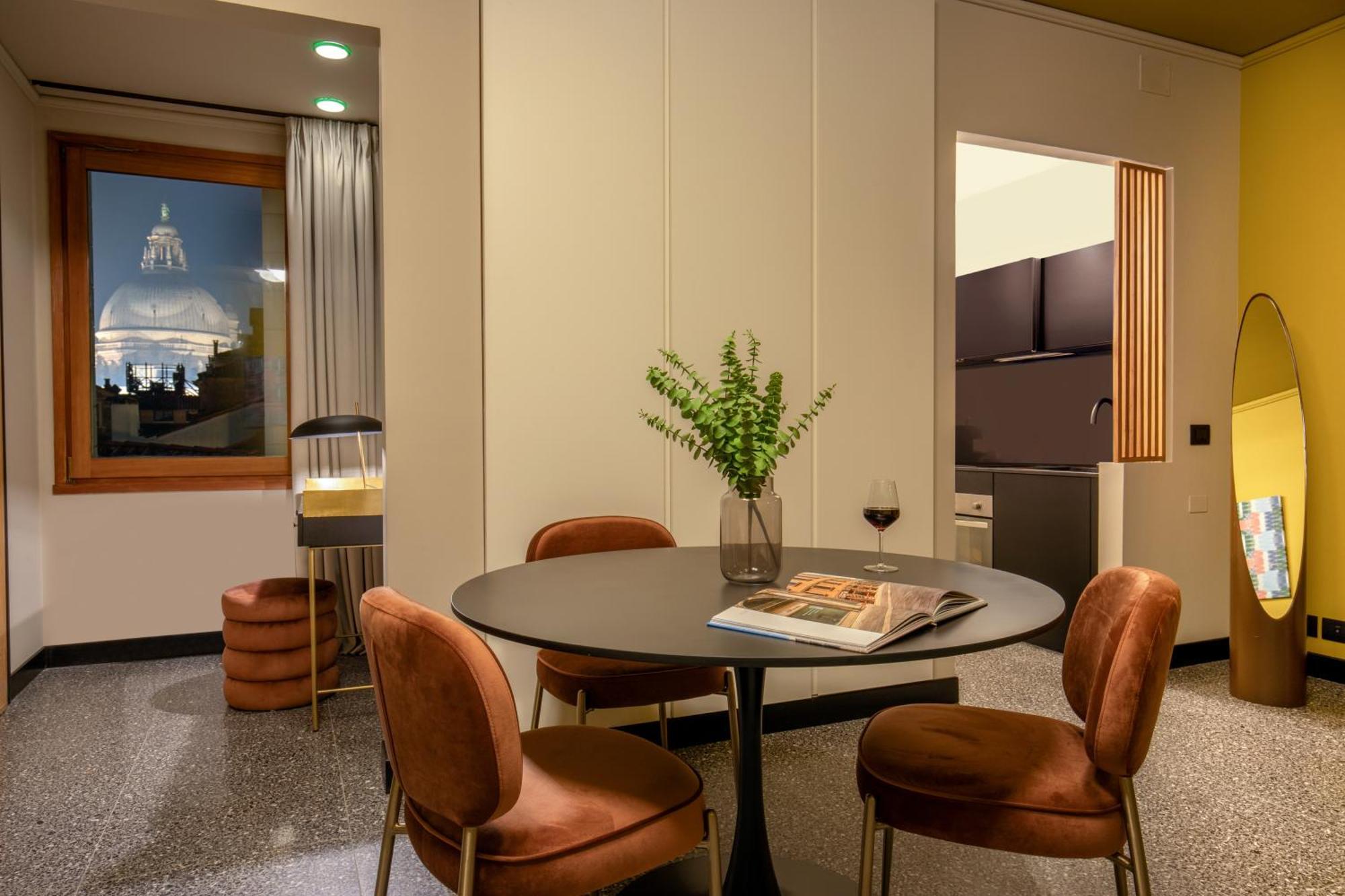 Daplace - Acquadela Apartment Венеция Екстериор снимка